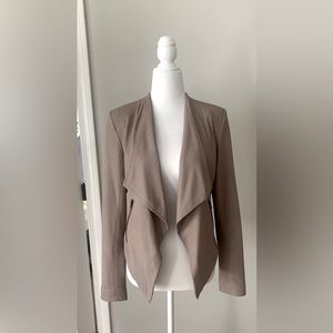 BB Dakota Gently Worn Light Weight Taupe Leather Jacket. Fully lined. Size Small